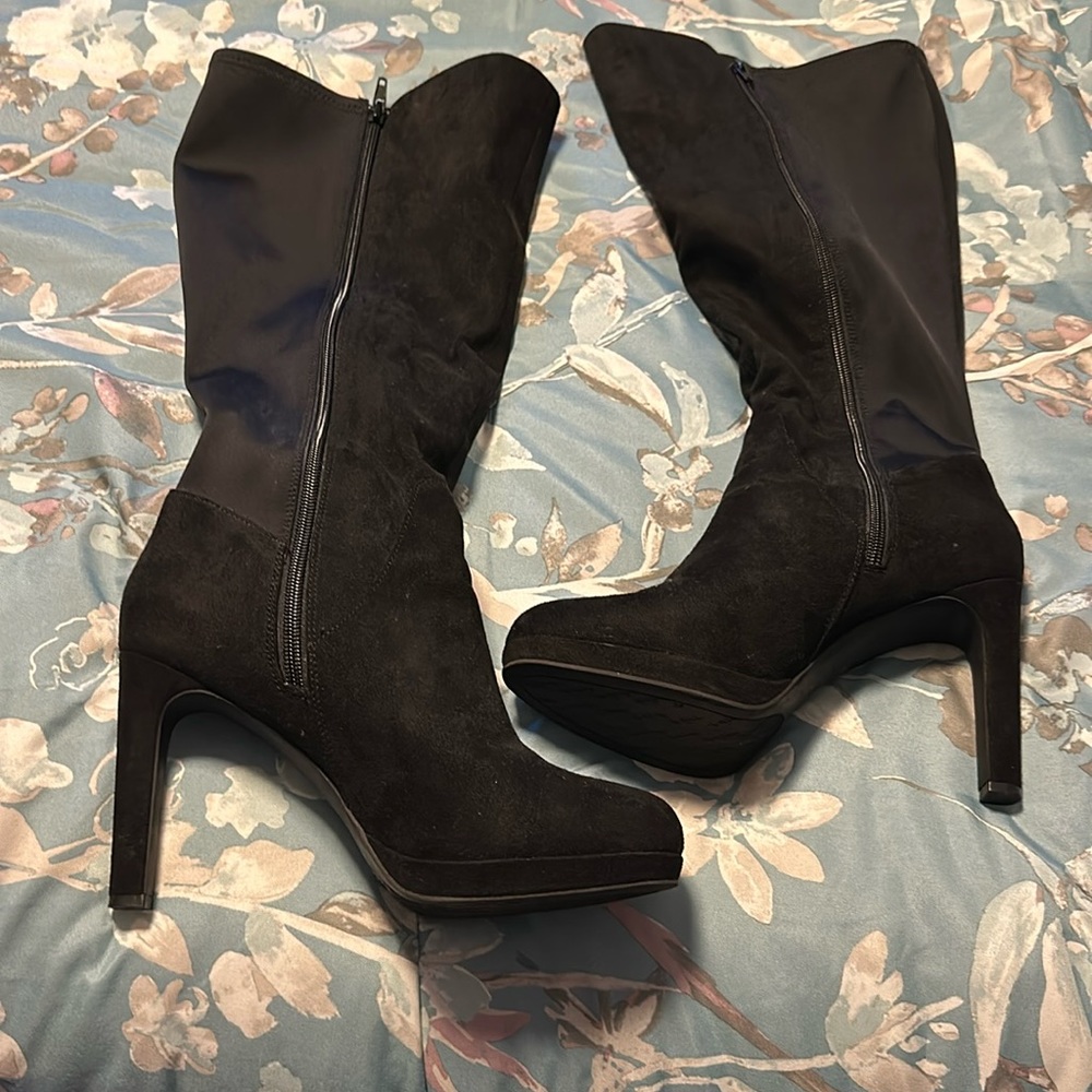 Katie & Kelly Black knee high boots